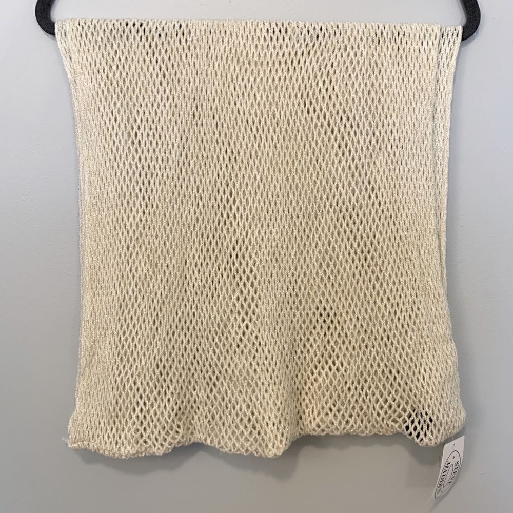 Steven Madden Infinite Scarf 